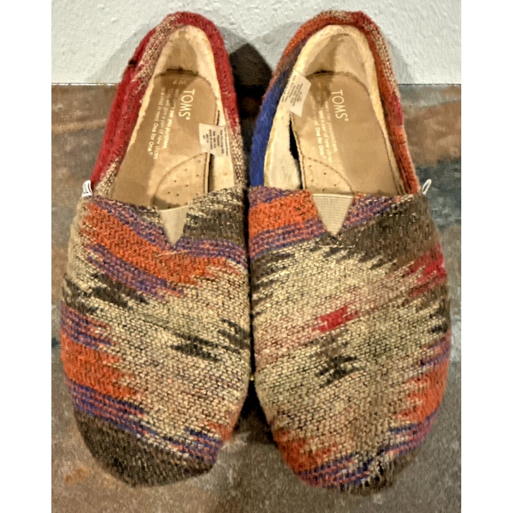 NWOB TOMS Womens 7 Alpargata Multicolor Woven Faux Fur Lined Slip Ons